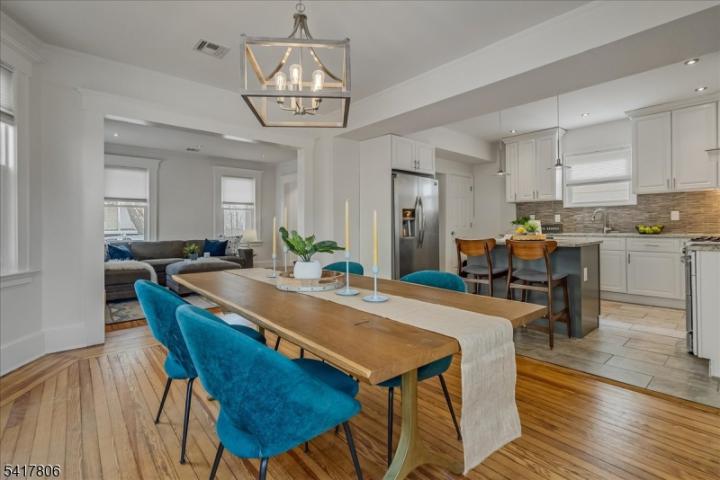 Photo of 235 Waverly Place