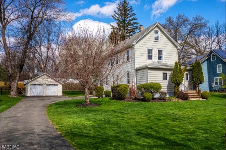 Photo of 141 Fairfield Avenue