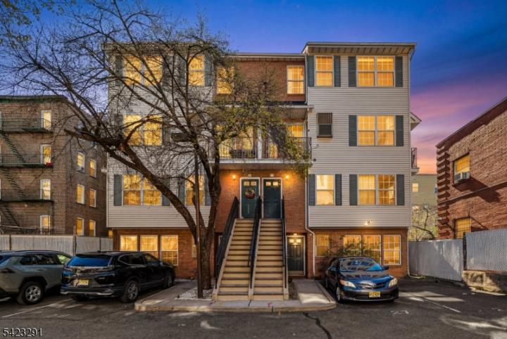 Photo of 84 Union Street C3, Newark City NJ