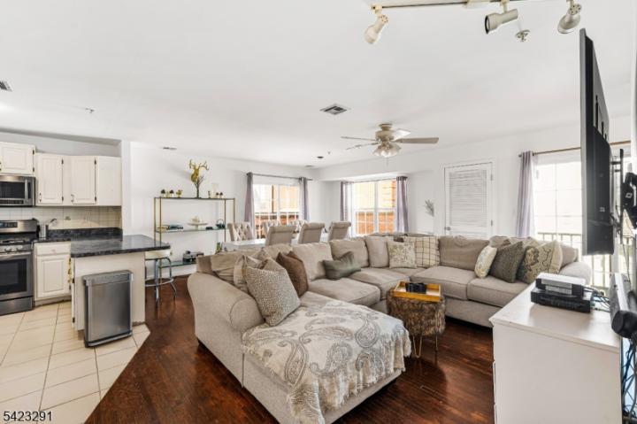 Photo of 84 Union Street C3