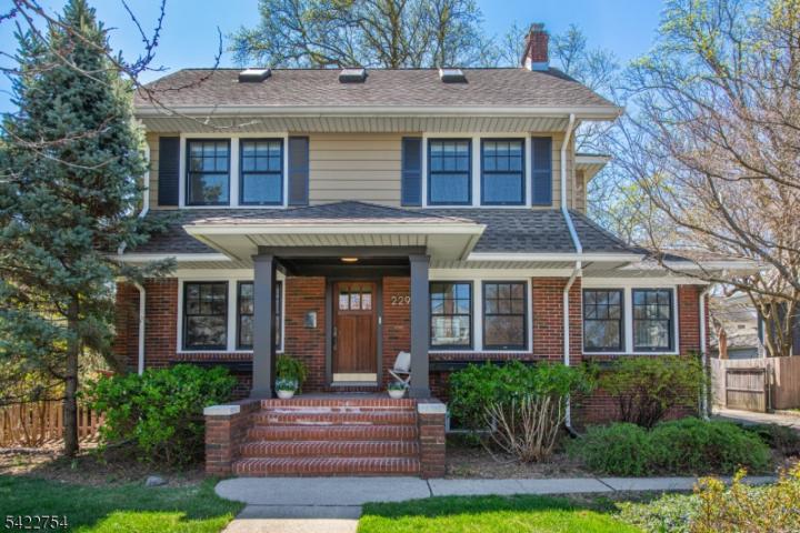 Photo of 229 Watchung Avenue