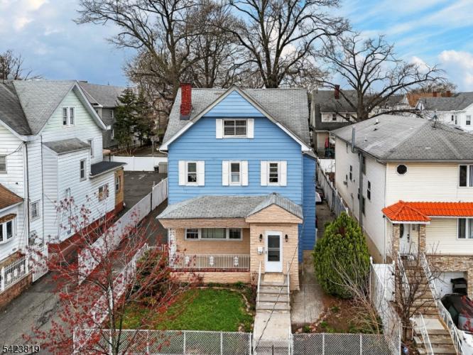 Photo of 752 Highland Avenue