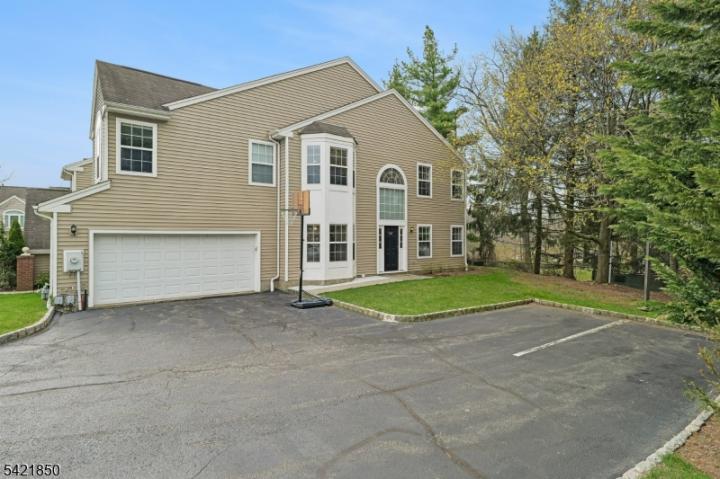 Photo of 389 Digaetano Terrace