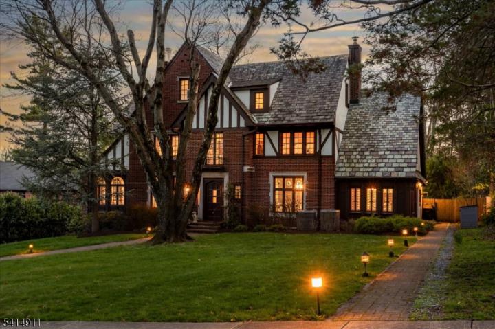 Photo of 416 Twin Oak Road, South Orange Village NJ