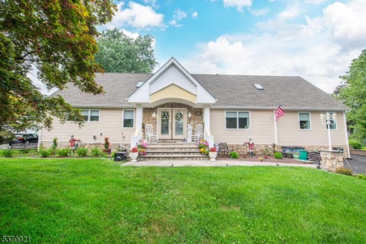 Photo of 18 Cleary Place, Fairfield NJ