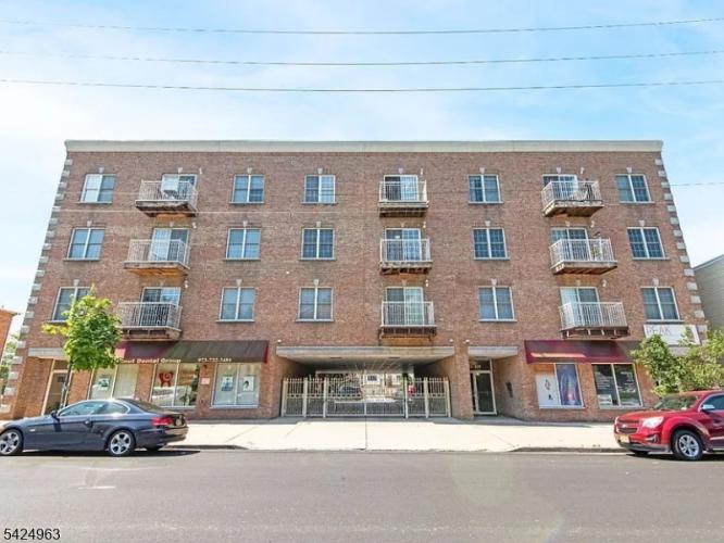 Photo of 411-419 Chestnut Street 3b