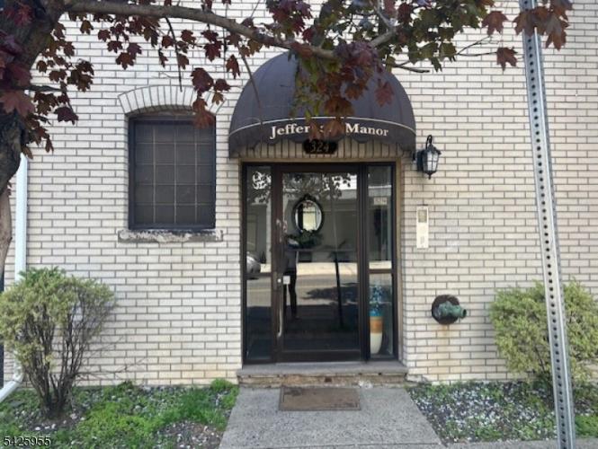 Photo of 316-324 Jefferson Street 2e