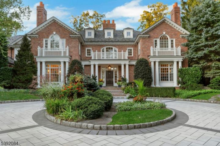 Photo of 27 Hillside Avenue
