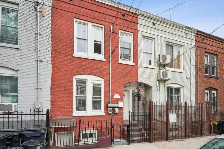 Photo of 124 Highland Avenue