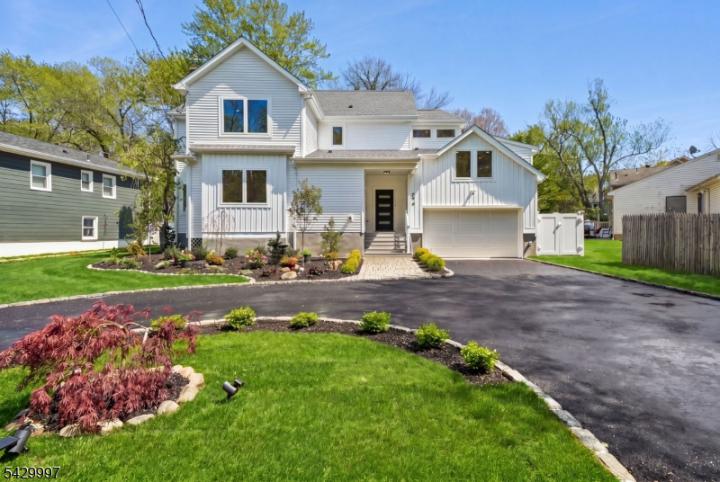 Photo of 596 White Oak Ridge Road