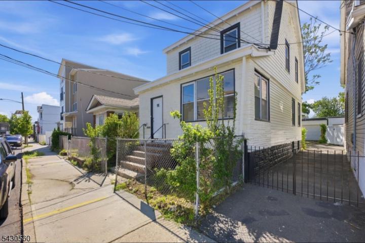 Photo of 91 Willoughby Street
