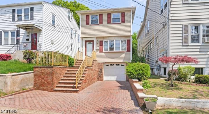 Photo of 154 Milton Avenue