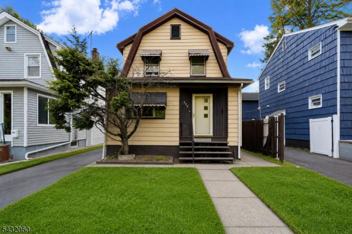 Photo of 489 North Clinton Street
