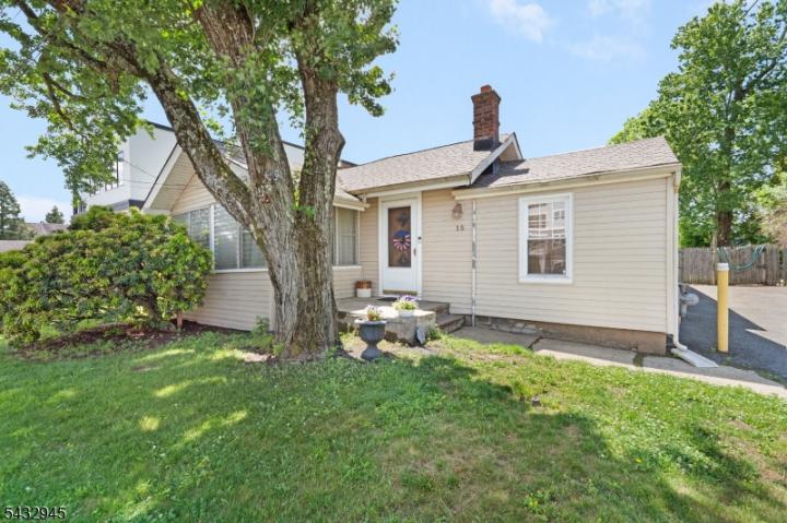 Photo of 15 Volker Lane