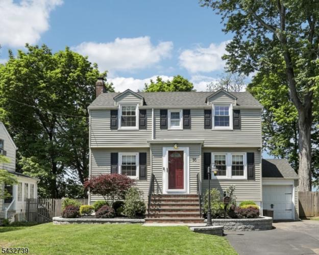 Photo of 30 Sherbrooke Parkway