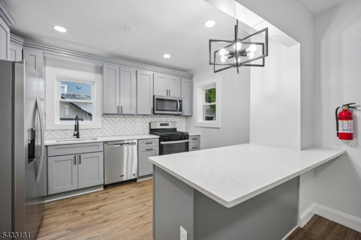 Photo of 18 Hilton Avenue