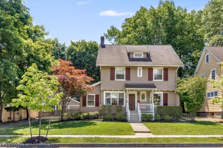 Photo of 214 Alexander Avenue