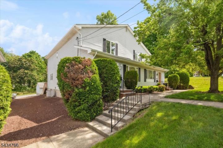 Photo of 222 Eagle Rock Avenue, Roseland NJ