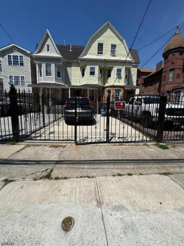 Photo of 61 Lincoln Avenue