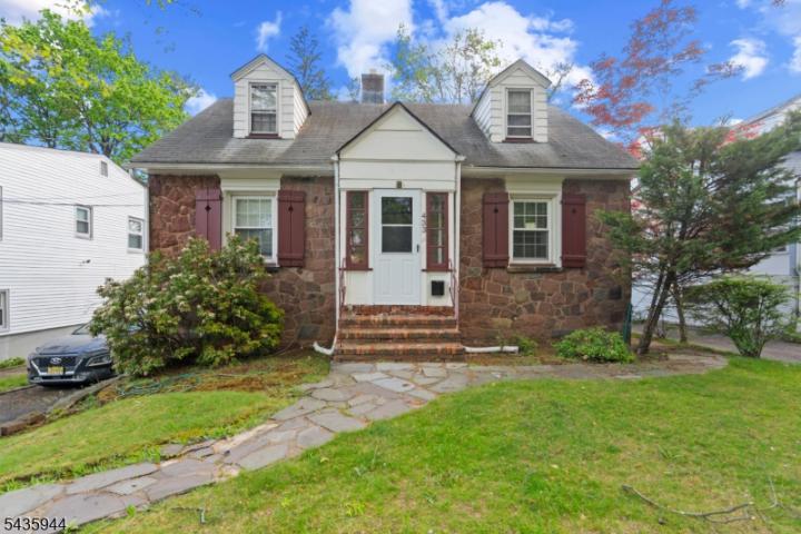 Photo of 433 Mount Pleasant Avenue, West Orange NJ