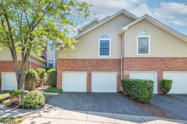 Photo of 10 Ebersbach Lane