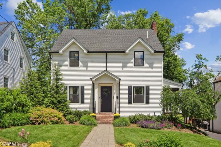 Photo of 21 Evergreen Place