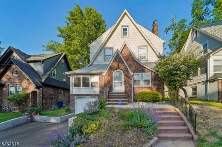 Photo of 124 Walker Road, West Orange NJ