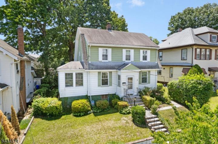 Photo of 357 Greylock Parkway