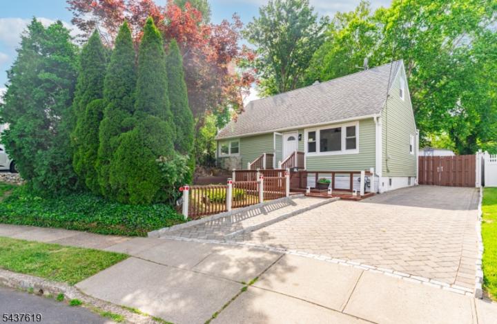 Photo of 135 Kenzel Avenue