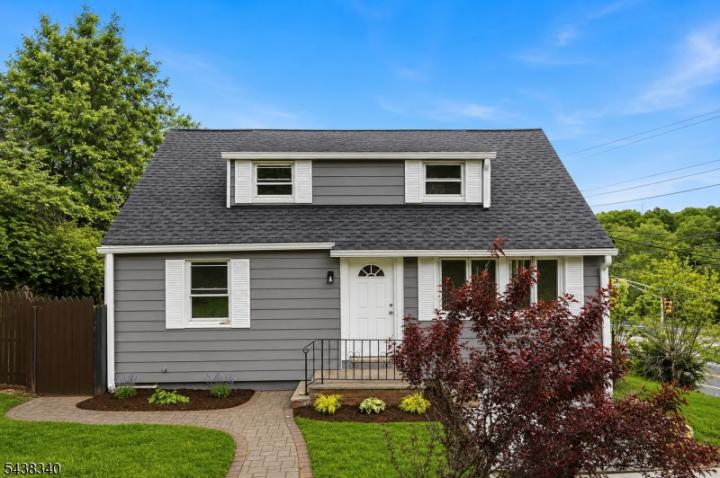 Photo of 1 Lorelei Road, West Orange NJ