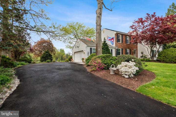 Photo of 9 Still Run Drive, Mickleton NJ