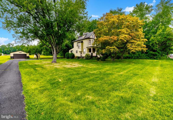 Photo of 640 Mantua Boulevard