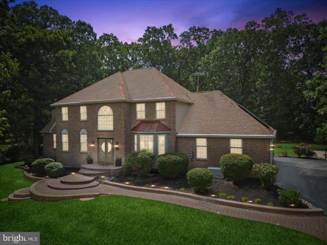 Photo of 329 Stotesbury Avenue