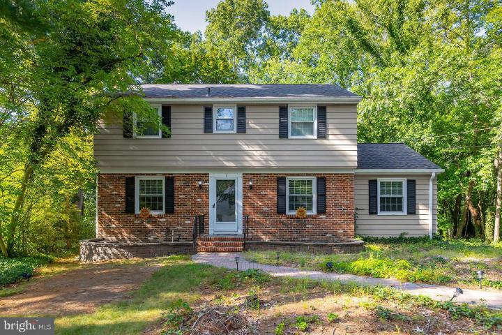 Photo of 1 W Buttonwood Street, Wenonah NJ