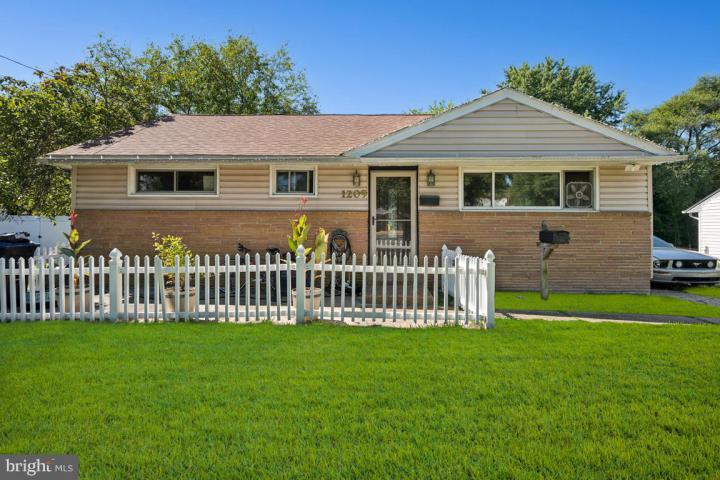 Photo of 1209 Cooper Street