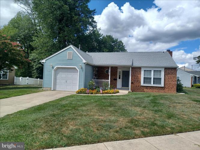 Photo of 54 Knollwood Drive