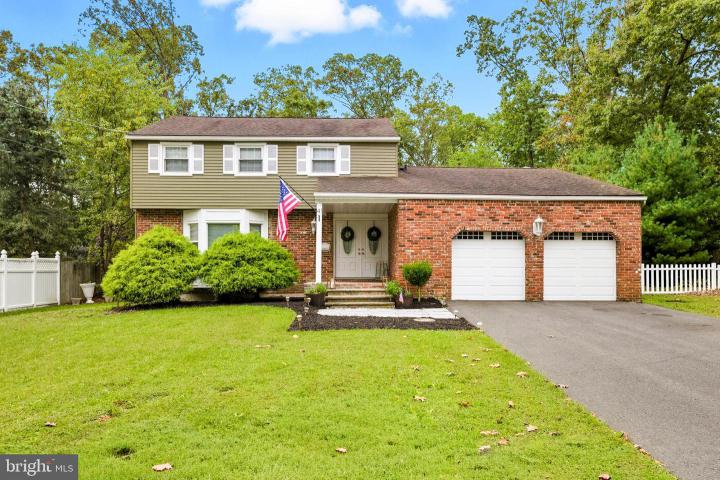 Photo of 41 Bridge Dr, Turnersville NJ