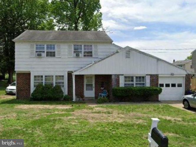 Photo of 166 E Broad Street, Gibbstown NJ