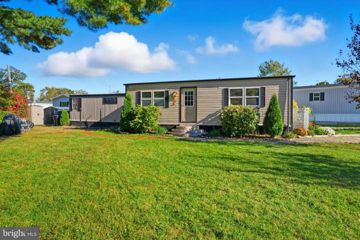 Photo of 735 Woodside Drive