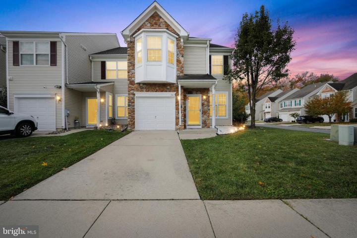 Photo of 341 Chancellor Dr