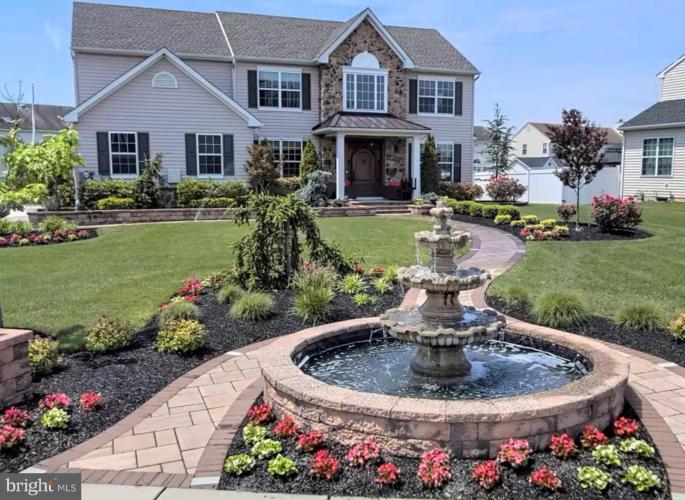 Photo of 395 Staggerbush Road, Williamstown NJ