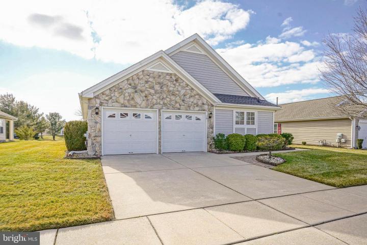 Photo of 16 Magnolia Lane, Sewell NJ