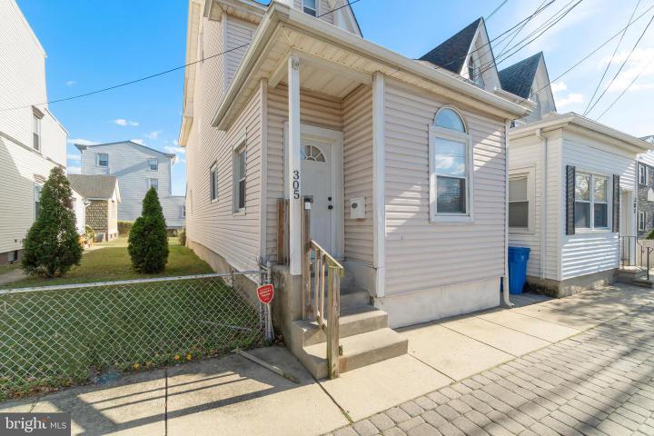 Photo of 305 Broadway, Westville NJ