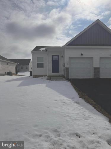 Photo of 120 Jubliee Drive, Clarksboro NJ