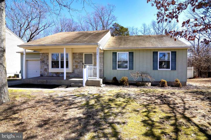 Photo of 796 Richmond Drive