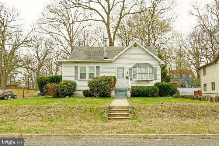 Photo of 102 Woodlynne Avenue, Pitman NJ