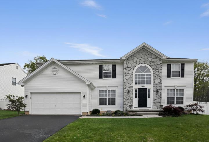 Photo of 1019 Bonnie Blue Circle, Williamstown NJ