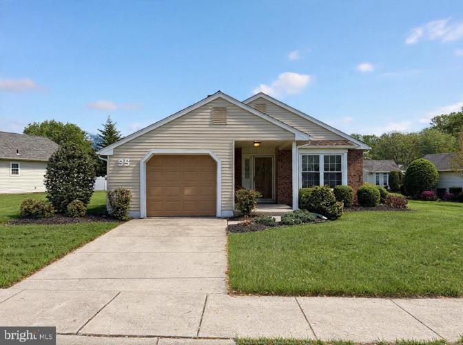 Photo of 95 Lakebridge Drive