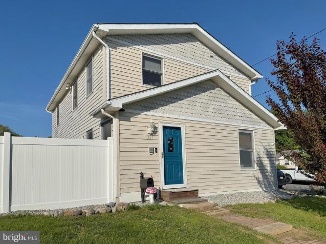Photo of 321 New Jersey Avenue