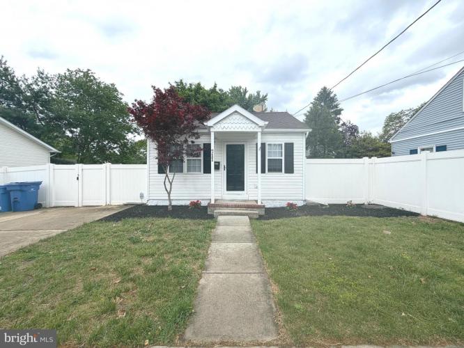 Photo of 711 Asbury Avenue, National Park NJ